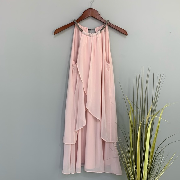 CB casual Dresses & Skirts - CB | Flowy Necklace Dress